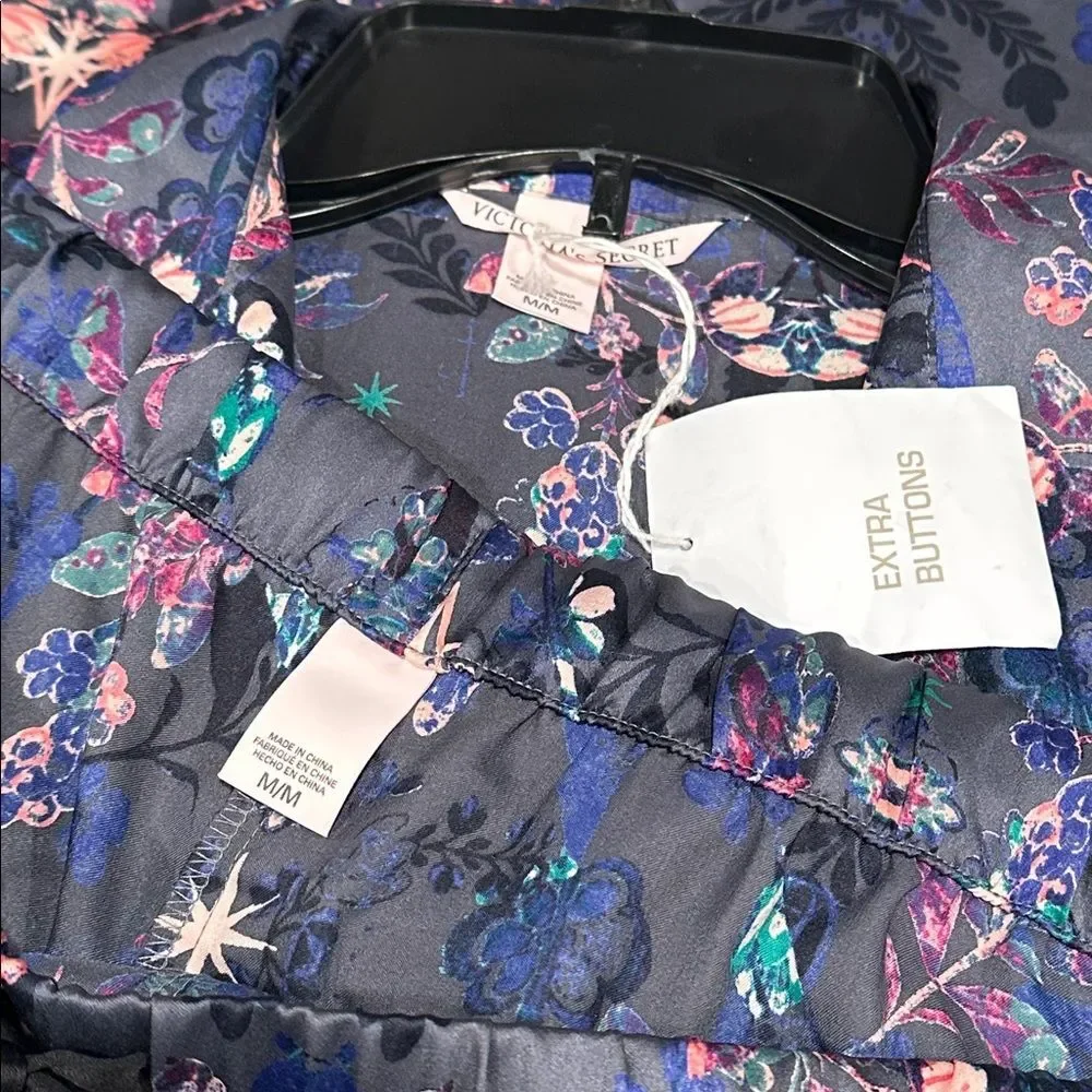 Victoria’s Secret Satin Short Pajama Set NWOT Gray Moody Floral M  Rare Print